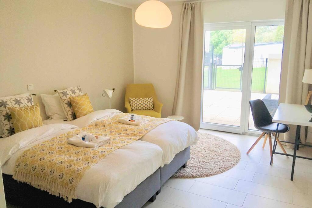 Large Family Retro Flat In City Center- Large Terrace & Garden View, Free Parking ลักเซมเบิร์ก ภายนอก รูปภาพ