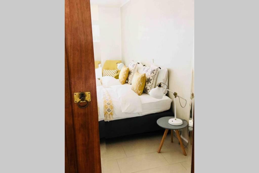 Large Family Retro Flat In City Center- Large Terrace & Garden View, Free Parking ลักเซมเบิร์ก ภายนอก รูปภาพ
